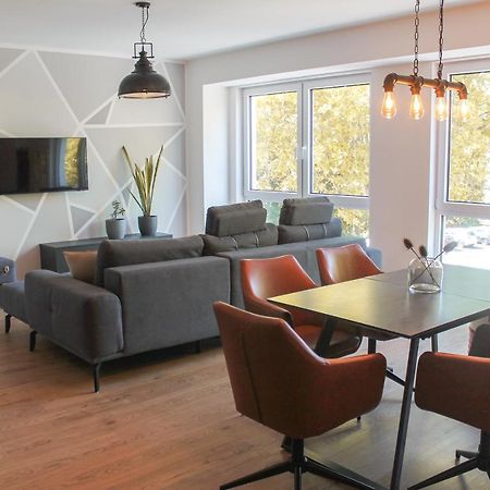 New York Apartment - Fuer Freunde & Familien, Stadtnah, Parkplatz, E-Ladestation, Gitterbox Fuer Fahrraeder, Fitnessstudio, Digitale Gaestemappe Mit Restaurant- Und Unternehmenstipps Koblenz  Bagian luar foto