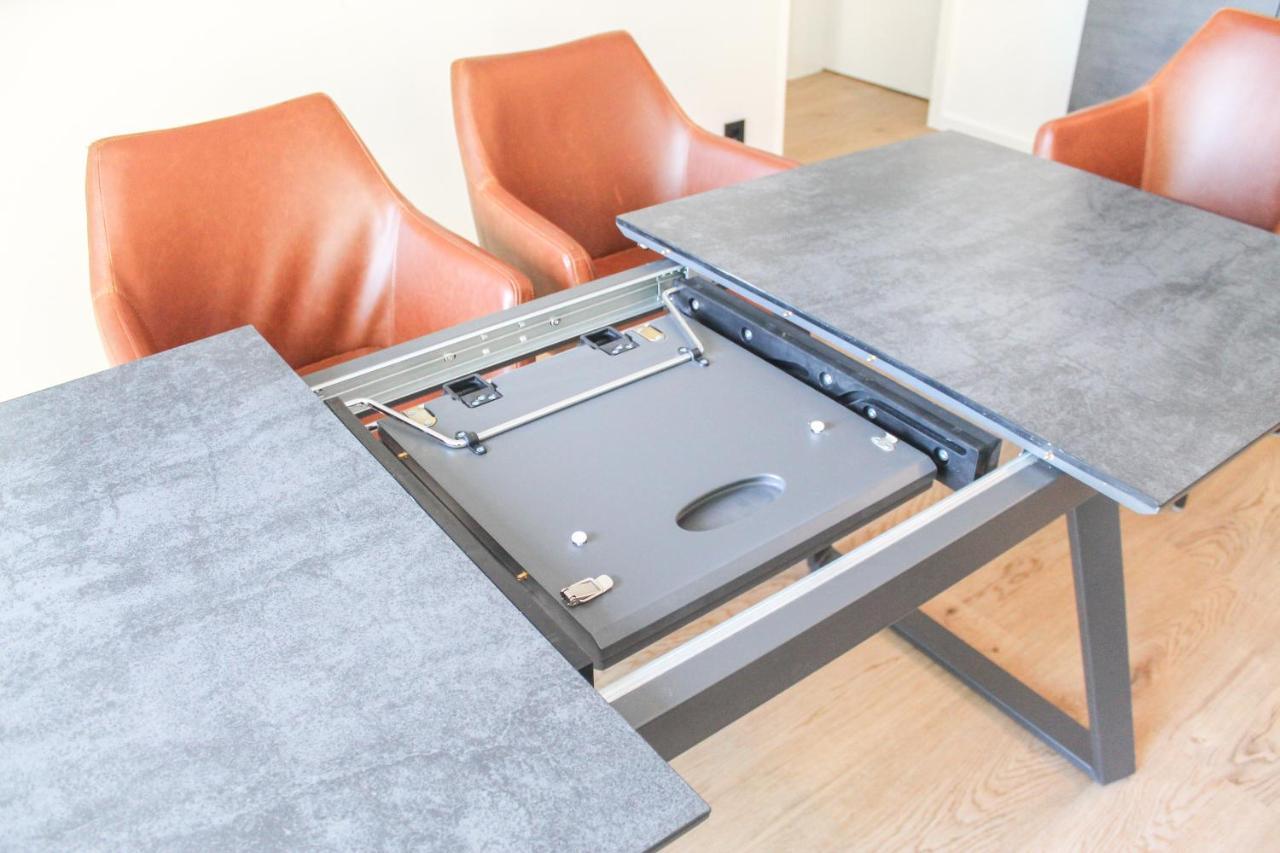 New York Apartment - Fuer Freunde & Familien, Stadtnah, Parkplatz, E-Ladestation, Gitterbox Fuer Fahrraeder, Fitnessstudio, Digitale Gaestemappe Mit Restaurant- Und Unternehmenstipps Koblenz  Bagian luar foto